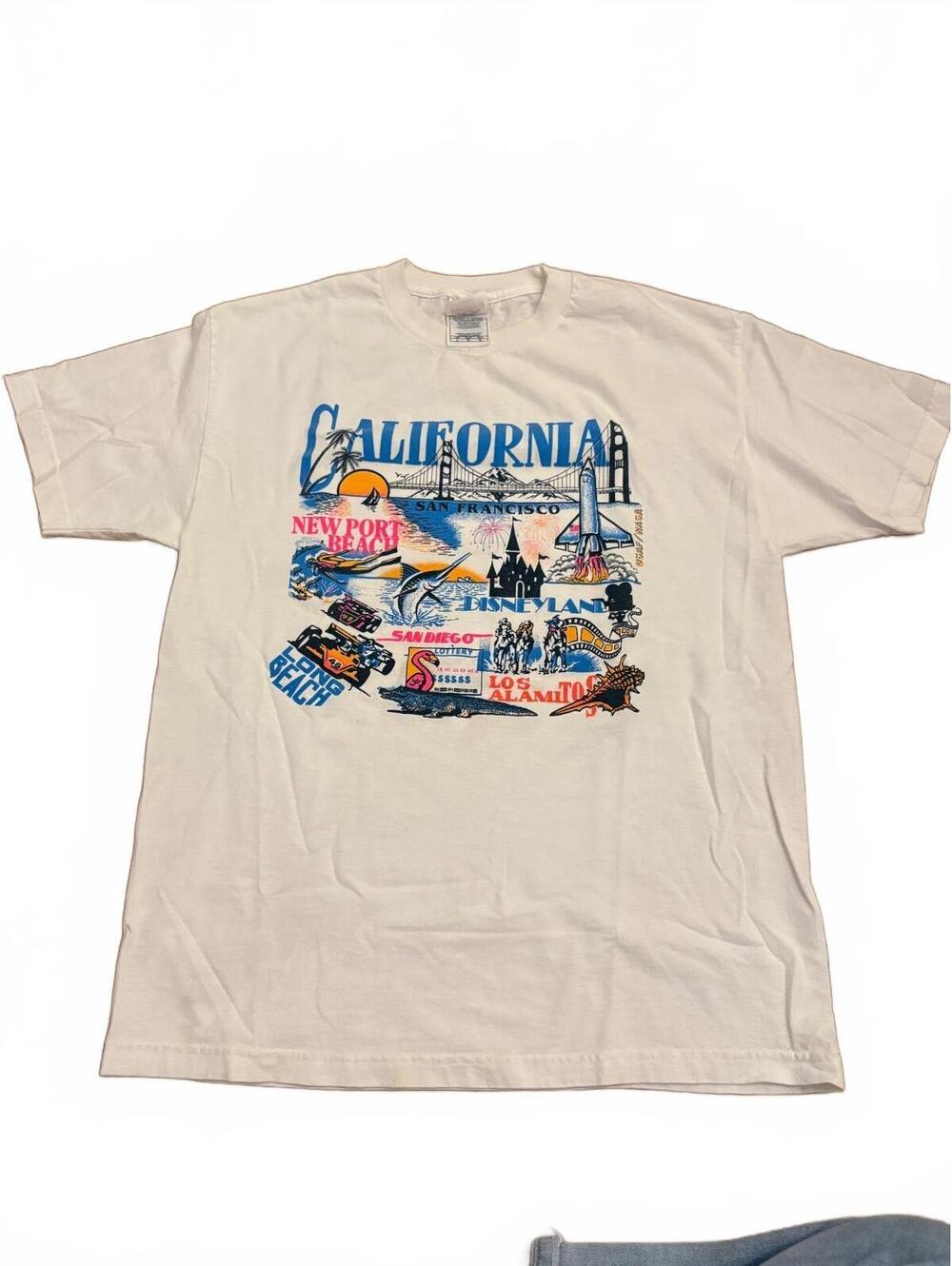 Vintage California Graphic T-Shirt Size Large 100% Cotton White with Tourist